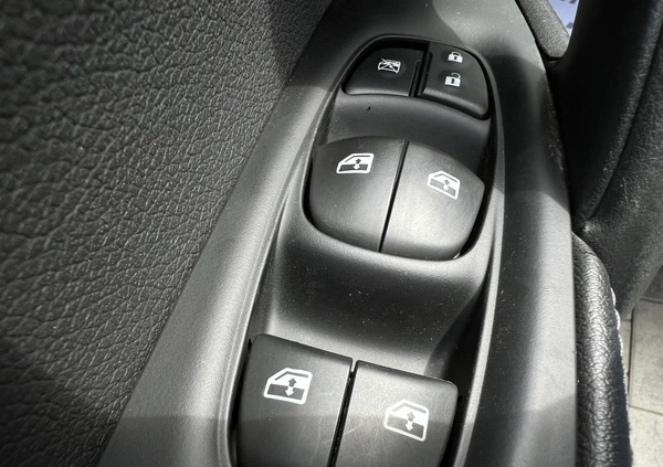 Nissan Qashqai cena 71900 przebieg: 110000, rok produkcji 2019 z Bieżuń małe 562